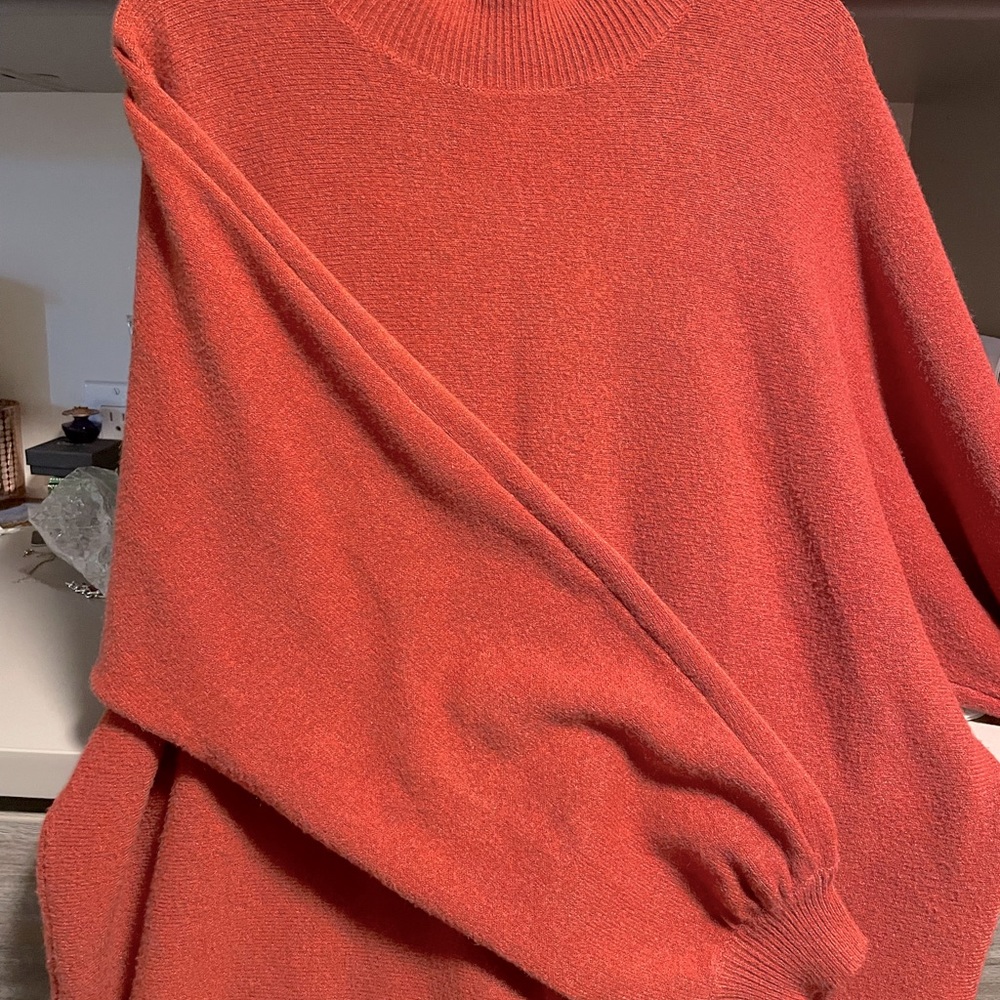 Fall hued pumpkin rust orange heathered mock neck slouchy loose fit sweater s/m